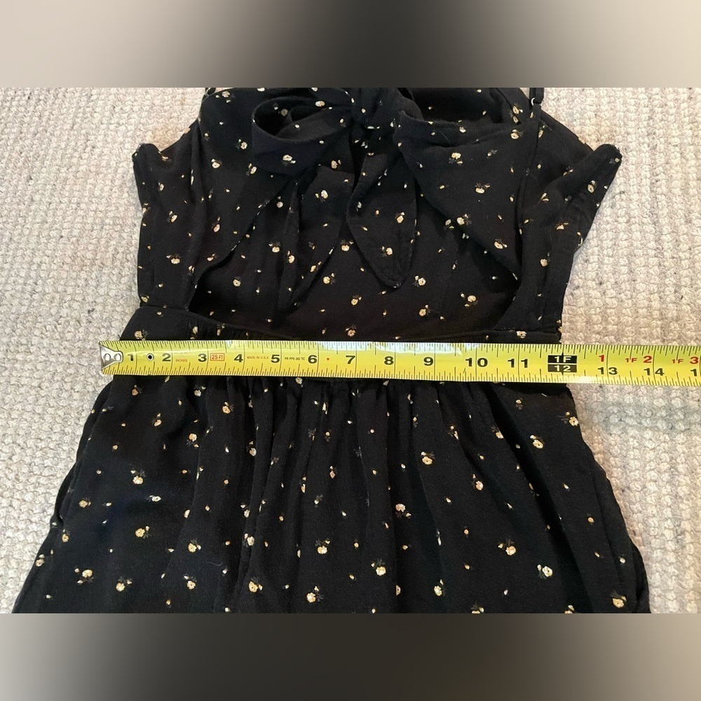 Abercrombie & Women’s Tie Back Floral Jumpsuit - Picture 5 of 8